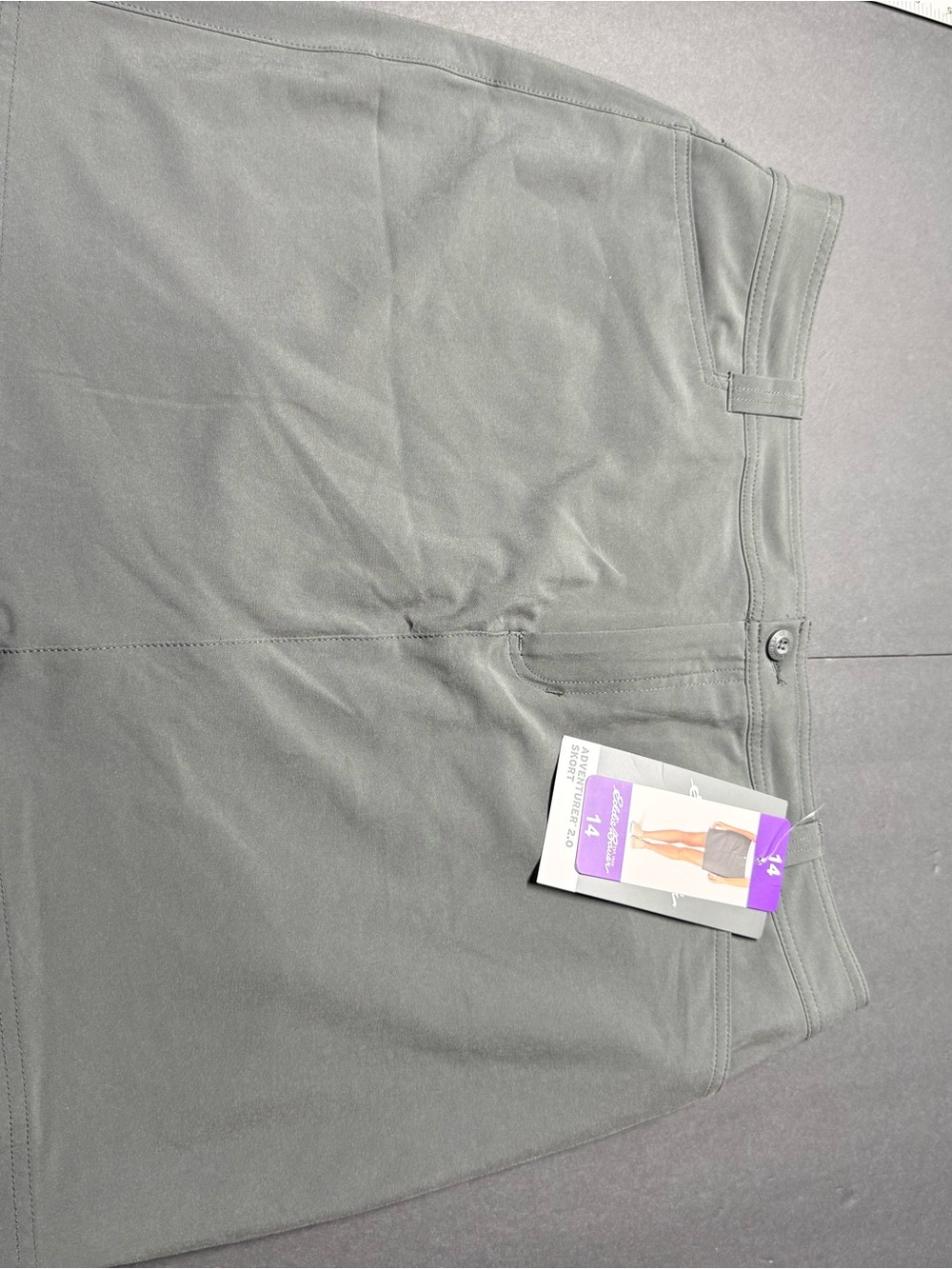 Eddie Bauer women’s Skorts in Gray